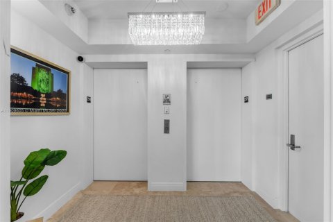 Condominio en venta en Fort Lauderdale, Florida, 2 dormitorios, 197.79 m2 № 1967360 - foto 5