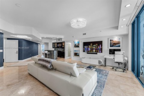 Condominio en venta en Fort Lauderdale, Florida, 2 dormitorios, 197.79 m2 № 1967360 - foto 12