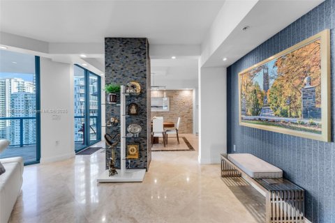 Condominio en venta en Fort Lauderdale, Florida, 2 dormitorios, 197.79 m2 № 1967360 - foto 11