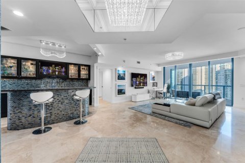 Condominio en venta en Fort Lauderdale, Florida, 2 dormitorios, 197.79 m2 № 1967360 - foto 14