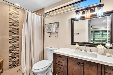 Casa en venta en Pembroke Pines, Florida, 3 dormitorios, 120.68 m2 № 1984172 - foto 28