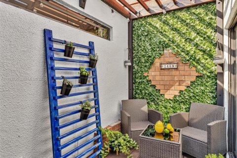 Casa en venta en Pembroke Pines, Florida, 3 dormitorios, 120.68 m2 № 1984172 - foto 29