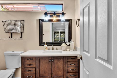 Casa en venta en Pembroke Pines, Florida, 3 dormitorios, 120.68 m2 № 1984172 - foto 27