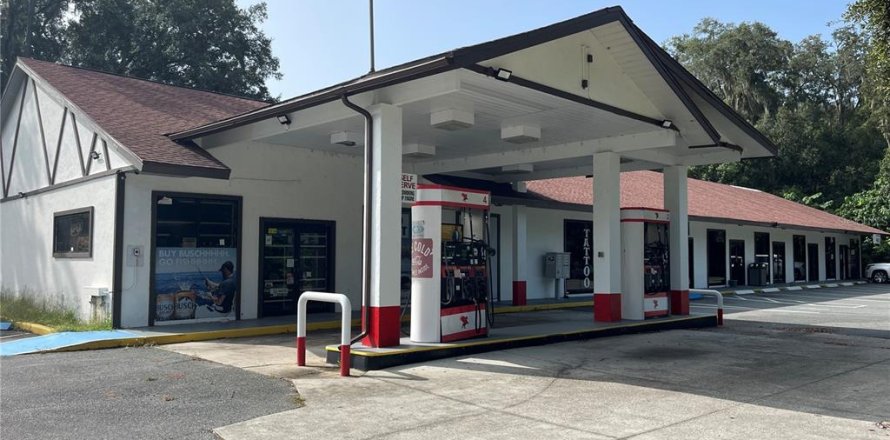 Immobilier commercial à Ocala, Floride 898.46 m2 № 1608303