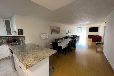 Condo in Aventura, Florida, 2 bedrooms  № 1710811 - photo 8