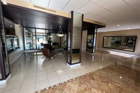 Condo in Aventura, Florida, 2 bedrooms  № 1710811 - photo 5