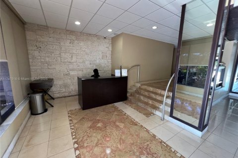 Condo in Aventura, Florida, 2 bedrooms  № 1710811 - photo 4