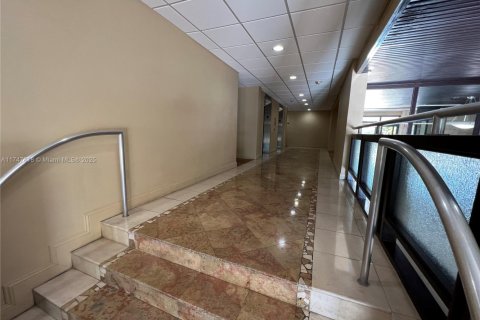 Condo in Aventura, Florida, 2 bedrooms  № 1710811 - photo 3