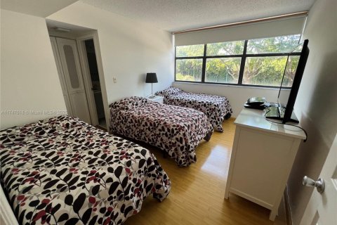 Condo in Aventura, Florida, 2 bedrooms  № 1710811 - photo 12