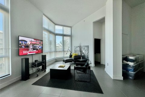 Copropriété à vendre à Miami, Floride: 1 chambre, 88.91 m2 № 1966405 - photo 2