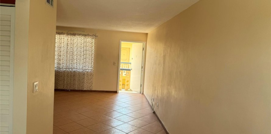 Condo à Hollywood, Floride, 1 chambre № 1207874