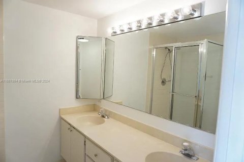 Touwnhouse à vendre à West Palm Beach, Floride: 2 chambres, 117.43 m2 № 1938185 - photo 8