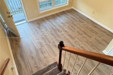 Immobilier commercial à vendre à Fort Lauderdale, Floride: 204.57 m2 № 2029191 - photo 3