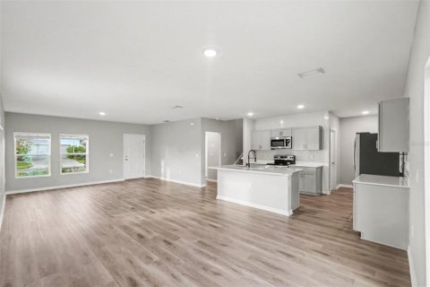 House in Riverview, Florida 5 bedrooms, 229.1 sq.m. № 2427245 - photo 4