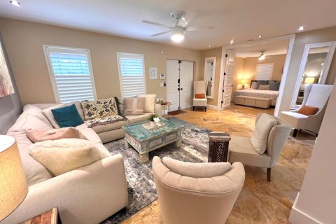 House in Delray Beach, Florida 2 bedrooms, 102.19 sq.m. № 2170020 - photo 7