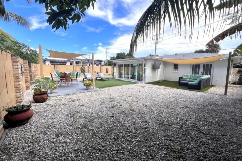 House in Delray Beach, Florida 2 bedrooms, 102.19 sq.m. № 2170020 - photo 29