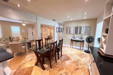 House in Delray Beach, Florida 2 bedrooms, 102.19 sq.m. № 2170020 - photo 8