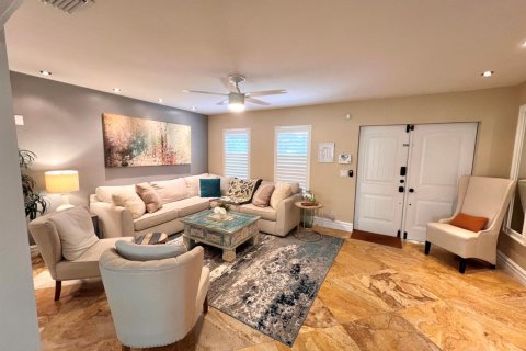 House in Delray Beach, Florida 2 bedrooms, 102.19 sq.m. № 2170020 - photo 6