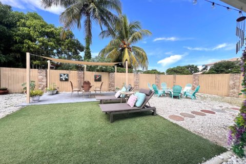 House in Delray Beach, Florida 2 bedrooms, 102.19 sq.m. № 2170020 - photo 24