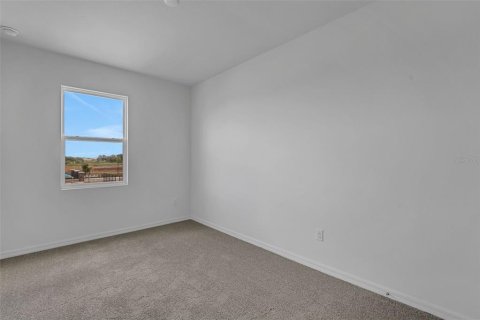 Townhouse in San Antonio, Florida 3 bedrooms, 148.83 sq.m. № 2374055 - photo 24