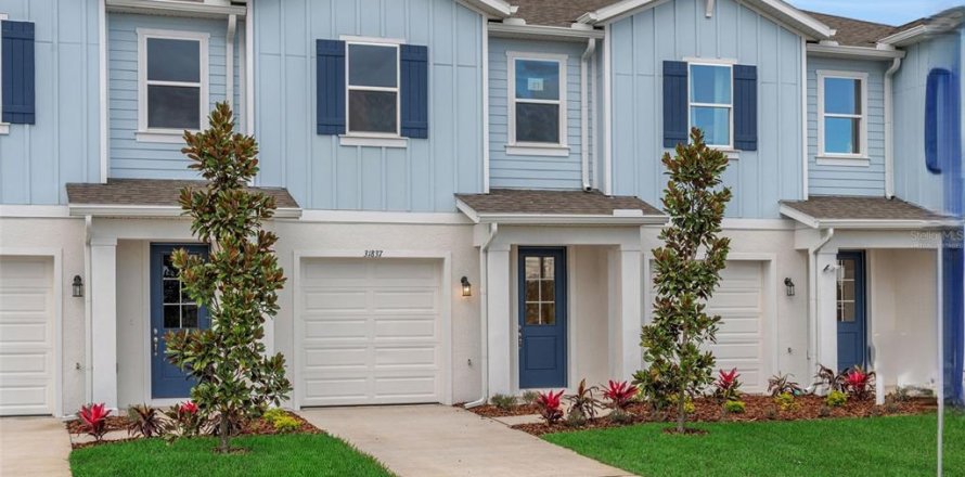 Townhouse in San Antonio, Florida 3 bedrooms, 148.83 sq.m. № 2374055