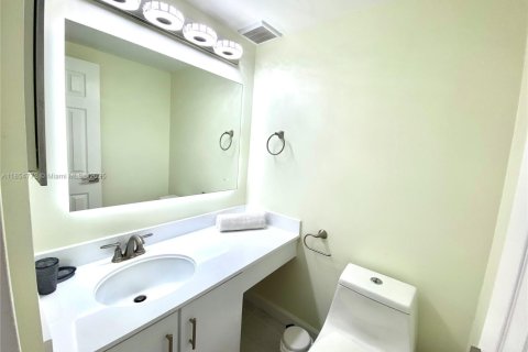 Copropriété à vendre à Sunny Isles Beach, Floride: 1 chambre, 87.61 m2 № 1962513 - photo 7