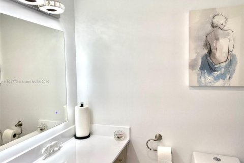 Copropriété à vendre à Sunny Isles Beach, Floride: 1 chambre, 87.61 m2 № 1962513 - photo 18