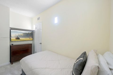 Copropriété à vendre à Sunny Isles Beach, Floride: 1 chambre, 93.37 m2 № 1938844 - photo 13