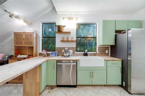 Casa en venta en Indiantown, Florida, 3 dormitorios, 156.35 m2 № 1978068 - foto 12