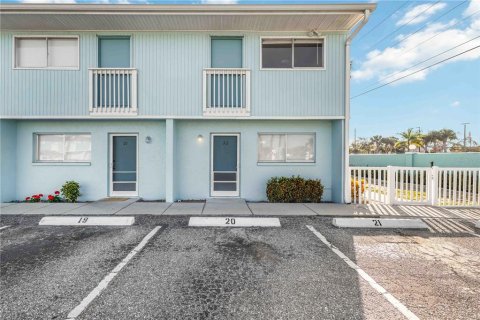 Touwnhouse à louer à Sarasota, Floride: 2 chambres, 82.13 m2 № 2107971 - photo 2
