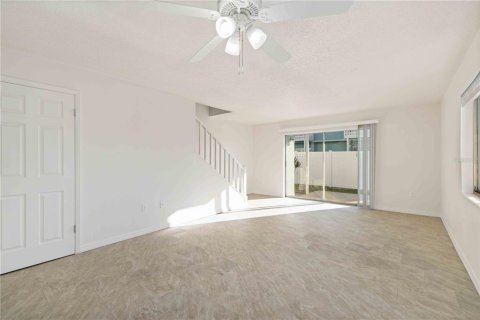 Touwnhouse à louer à Sarasota, Floride: 2 chambres, 82.13 m2 № 2107971 - photo 6