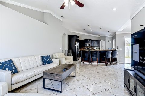House in Kissimmee, Florida 4 bedrooms, 199.55 sq.m. № 2198684 - photo 20