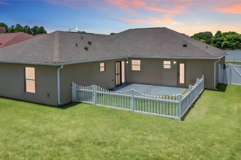 House in Kissimmee, Florida 4 bedrooms, 199.55 sq.m. № 2198684 - photo 2
