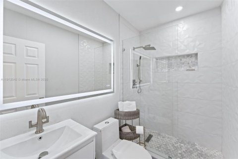 Снять в аренду виллу или дом в Майами, Флорида 3 спальни, 182.37м2, № 1968011 - фото 12