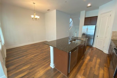 Adosado en alquiler en Lake Mary, Florida, 4 dormitorios, 201.41 m2 № 1872965 - foto 7