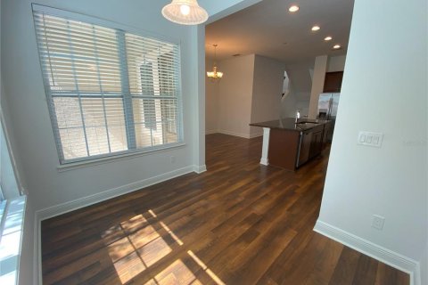 Adosado en alquiler en Lake Mary, Florida, 4 dormitorios, 201.41 m2 № 1872965 - foto 9