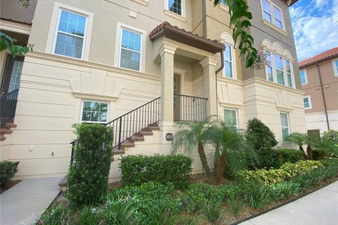 Adosado en alquiler en Lake Mary, Florida, 4 dormitorios, 201.41 m2 № 1872965 - foto 1