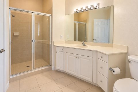 Condo in Riviera Beach, Florida, 2 bedrooms № 2387996 - photo 8