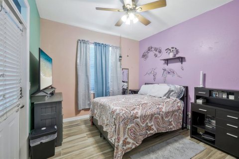House in Cape Coral, Florida 3 bedrooms, 165.74 sq.m. № 1797861 - photo 21