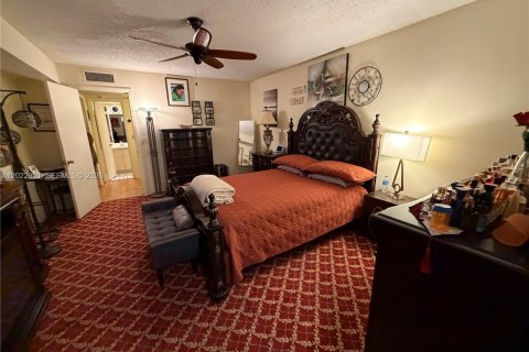 Touwnhouse à vendre à Palm Springs, Floride: 3 chambres, 143.07 m2 № 2084393 - photo 19