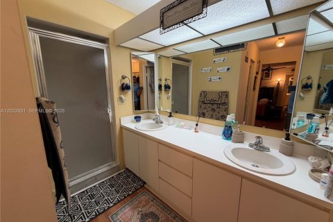 Touwnhouse à vendre à Palm Springs, Floride: 3 chambres, 143.07 m2 № 2084393 - photo 17