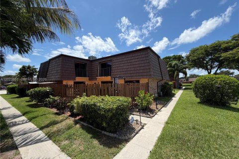 Touwnhouse à Palm Springs, Floride 3 chambres, 143.07 m2 № 2084393