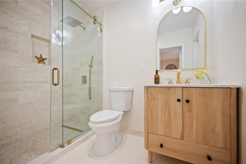 Villa ou maison à vendre à Miami, Floride: 4 chambres, 160.07 m2 № 2084850 - photo 19