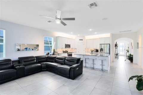 Casa en venta en Oakland, Florida, 3 dormitorios, 185.8 m2 № 1881332 - foto 17
