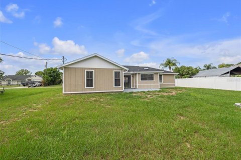 House in Deltona, Florida 3 bedrooms, 102.75 sq.m. № 1845025 - photo 29