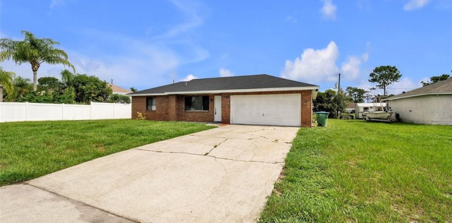 House in Deltona, Florida 3 bedrooms, 102.75 sq.m. № 1845025