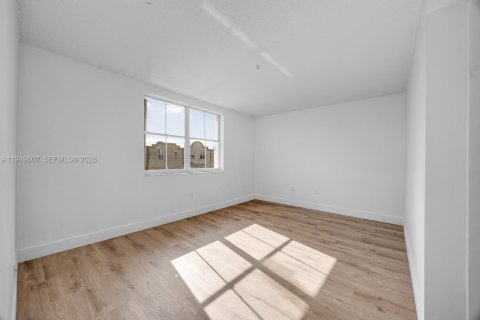 Купить таунхаус в Майами, Флорида 3 спальни, 144.93м2, № 2089217 - фото 14