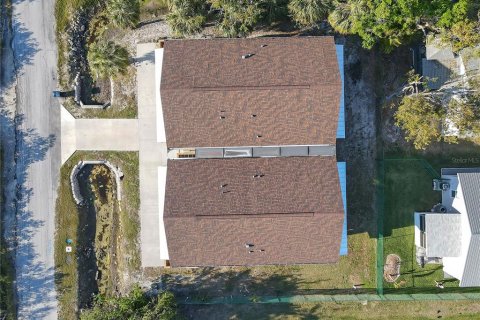 House in Tampa, Florida 4 bedrooms, 278.71 sq.m. № 1795175 - photo 8
