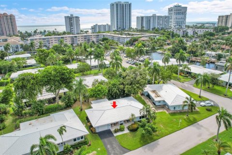 House in Lauderdale-by-the-Sea, Florida 2 bedrooms, 158.96 sq.m. № 1931294 - photo 29