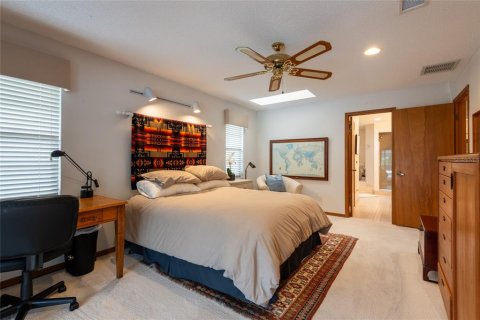 House in Tampa, Florida 3 bedrooms, 199.74 sq.m. № 2334012 - photo 26